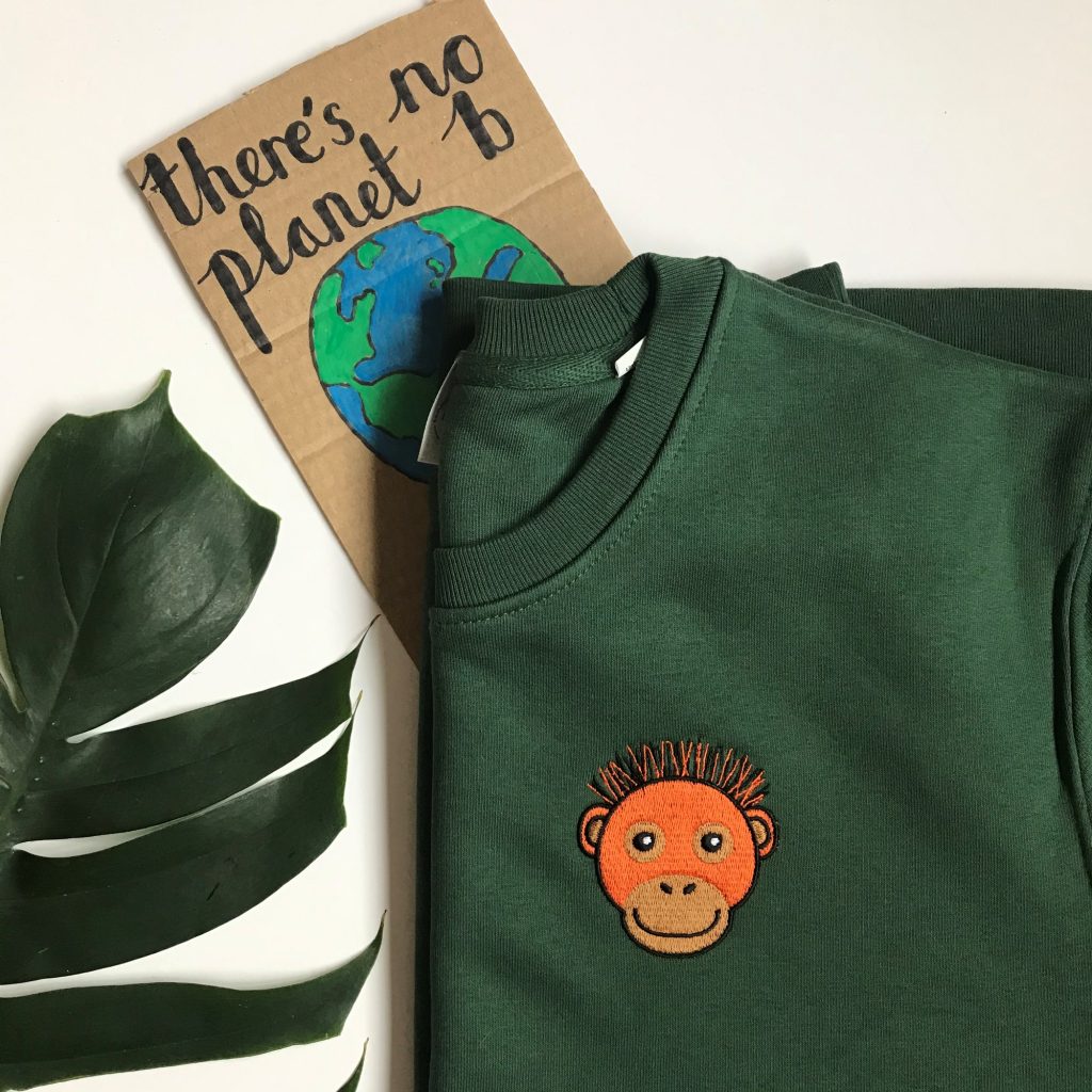 tommy & lottie unisex organic cotton orangutan sweatshirt - bottle green